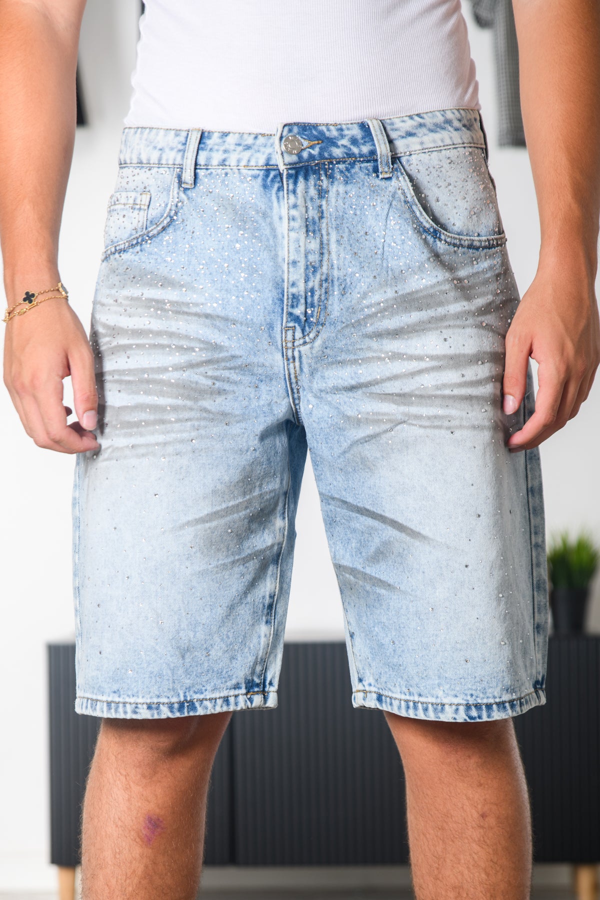 JEANS SHORT CON STRASS